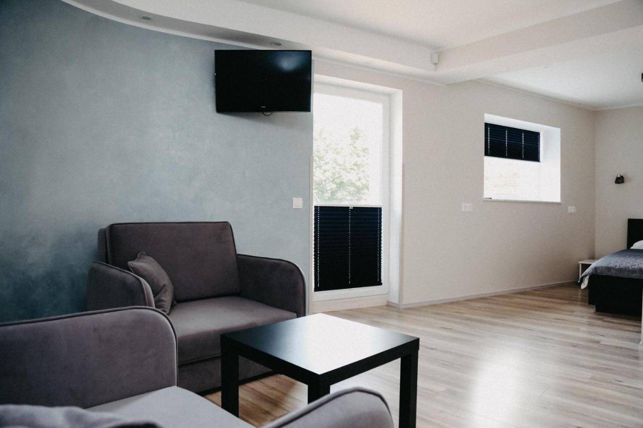 Hotel Vesiroos Pärnu Kültér fotó