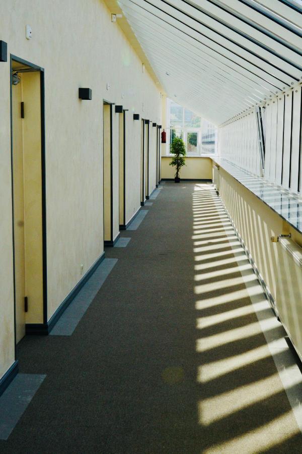 Hotel Vesiroos Pärnu Kültér fotó