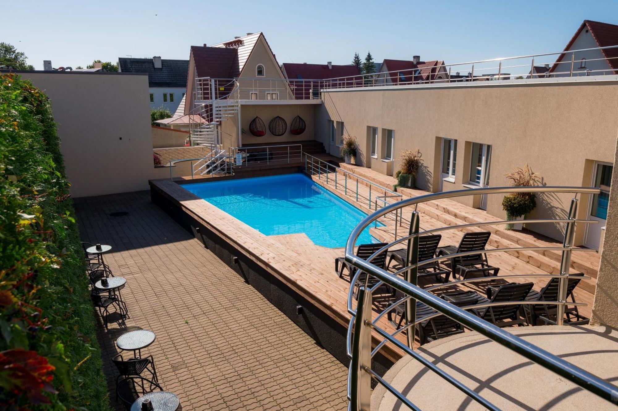 Hotel Vesiroos Pärnu Kültér fotó